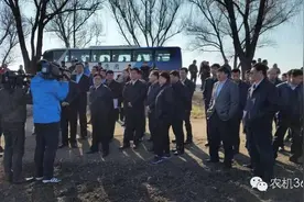 企业格兰保护性耕作播种机闪耀黑龙江省春季播种现场会图片