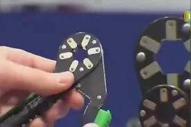 又一款万能扳手，可以扔掉你的工具箱啦图片