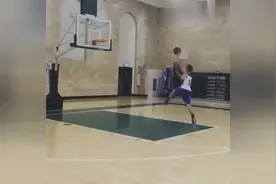 170+居然能罚球线扣篮！这弹跳没几个人能做到！图片