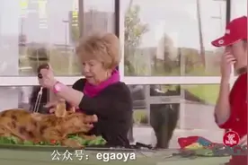 海外焦点: 5月美国最火恶搞整蛊吃货视频 笑死不偿命！图片