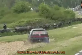 那些赛车比赛中的小失误集合图片