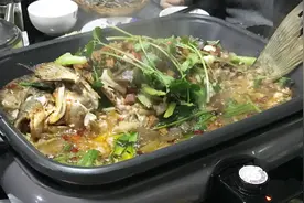 重庆巫溪烤鱼 结合先烤后炖两种烹饪工艺的精华 足以让人口水四溢