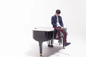 胡彦斌全新单曲《你要的全拿走》MV, 虐心上线！