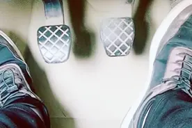 科目三：教练讲解加降档（三挡+四挡-三挡-二挡）操作，学会了吗