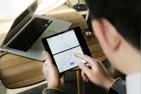 中兴推出折叠屏 折叠屏将取代全面屏成手机下一个风口？图片