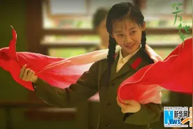 冯小刚为《芳华》首次直播 苗苗独舞成催泪弹图片