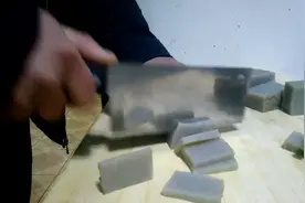 农村饭店吃一盘粉渣要20元，大森4元成本在家做了一盘，太划算了