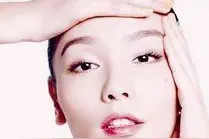 轩轩老师教你如何去除抬头纹的小方法图片