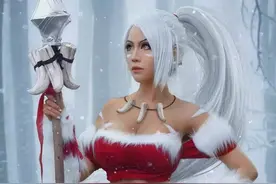 LOL每日精品COS秀：冰雪节豹女COS图片