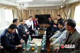 郁南、德庆两县联合开展西江干流河道采砂管理执法大行动图片