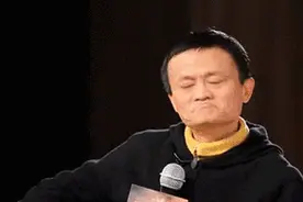 在看企业微信上线3天曝安全漏洞，可查其他公司考勤记录图片