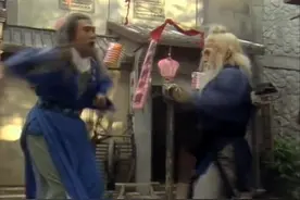 洪七公一脚踢怕欧阳锋，黄老邪和洪七公联手，欧阳锋不敢应战