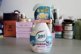 Febreze衣物免洗喷雾图片