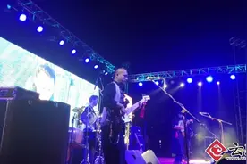 中国好歌曲总冠军“山人乐队”唱响墨江双胞胎节图片