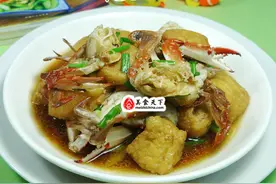 油豆腐炒螃蟹图片
