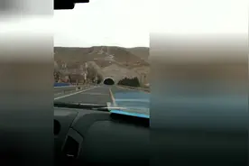 定西去兰州方向的高速公路上的隧道视频封面