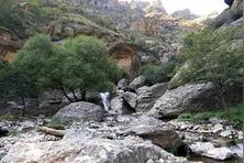 哈拉沁生态公园:美丽的高山草原湖泊图片