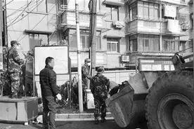 酷爱捡垃圾，临平黄奶奶的“宝贝”让人好头疼！图片