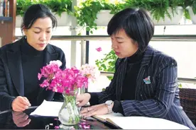 忙工作，一年中很少见夕阳！探访河南85后律师普通的一天图片