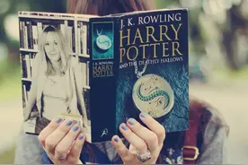 什么！有人敢退哈利波特作者J.K.罗琳的稿？图片