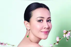 51岁的刘嘉玲体重49kg，身材那么好，她到底做了什么？图片