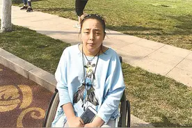 妻子高位截瘫 丈夫不离不弃为爱守护9年图片