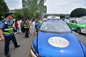 春节期间的士不打表涨价乱象突出 内江开药方起程价加价5元起图片