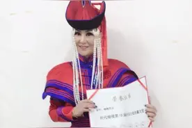 内蒙古歌手格格荣获“时代楷模第15届中国公益形象大使”荣誉称号图片