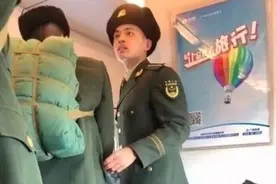 “请不要在军人面前，给我们群众丢脸！”图片