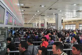 全国铁路昨日售出车票968万张 各铁路部门加开列车计划陆续出台视频封面
