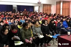 “送法进校园” “慧姐”给未成年人撑起法律“保护伞”图片