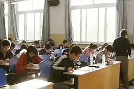 2018年度国家公务员考试笔试成绩今日公布视频封面