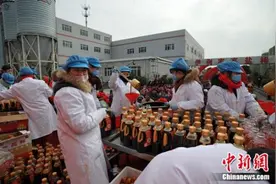 第三届伊例家打酱油节举办 中酱文化助力产业升级图片