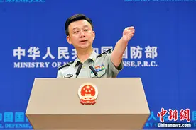 国防部回应“军校学员坐火车问题”：合法权益须保护图片
