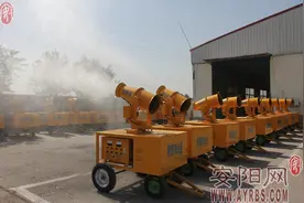 “除尘神器”雾炮车 市区正式上岗图片