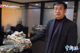 藏石达人十余年收藏600余块黄河奇石 一石一故事视频封面