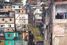 世界上最让人压抑的十大贫民窟，只要能活下去什么都愿意视频封面