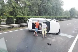高速行驶的汽车，突然挂入倒挡会发生什么？看完感到后怕，你敢吗视频封面
