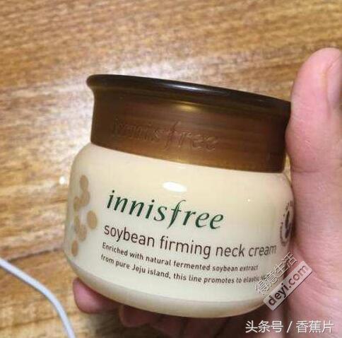 护肤不要光顾脸，颈纹一出暴露年纪！亲测白菜实用颈部保养精华