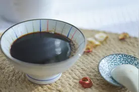 姜丝可乐的简单做法，太冷就喝点吧！视频封面