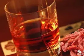 健康之路｜去除体内淤血的3碗酒！现在泡过年喝刚刚好！图片