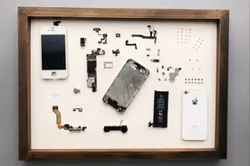 iPhone4s拆机全过程，看完感叹：这做工现在的手机都比不了！视频封面