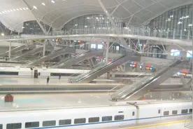 重磅 三大火车站春运增32条“刷脸”通道视频封面