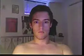 牛逼！男子坚持每天自拍长达十年，将自拍照做成图集记录成长轨迹视频封面