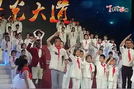 天水一小学生走进《星光大道》“打酱油”图片