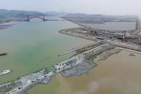 这里将是浙江唯一的蓝色海湾！梅山水道南堤龙口合龙图片