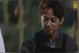 一条有味道的视频，黄磊自制火锅，何炅一声“哇”就知道有多鲜美