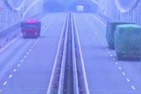 春运没带钱别急！高速50个收费站、300条收费车道可手机扫码支付视频封面