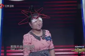 帅气型男恺撒评价“小仙女”王守英奇葩造型，T台还有人扛桌子！视频封面