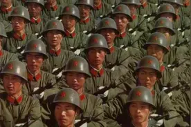 实拍：3点红65式军装的最后一次阅兵亮相！太震撼！视频封面